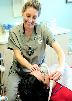 lemars-dental-center-tech_patient